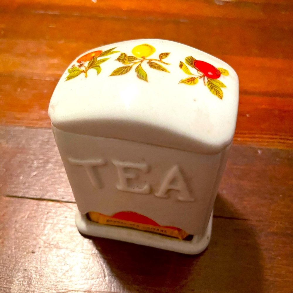 Vintage ceramic tea bag holder